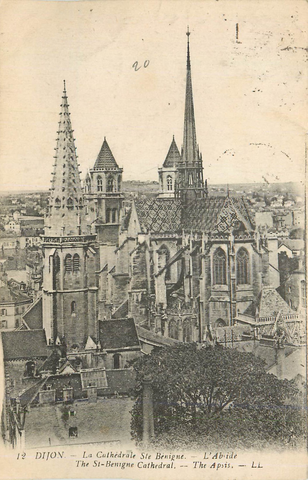 CPA Dijon La Cathedrale Ste Benigne l'Abside