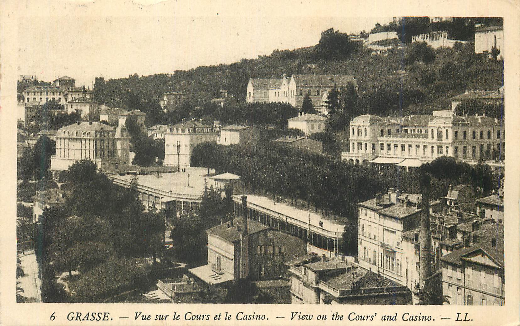 CPA Grasse Vue sur Cours et le Casino
