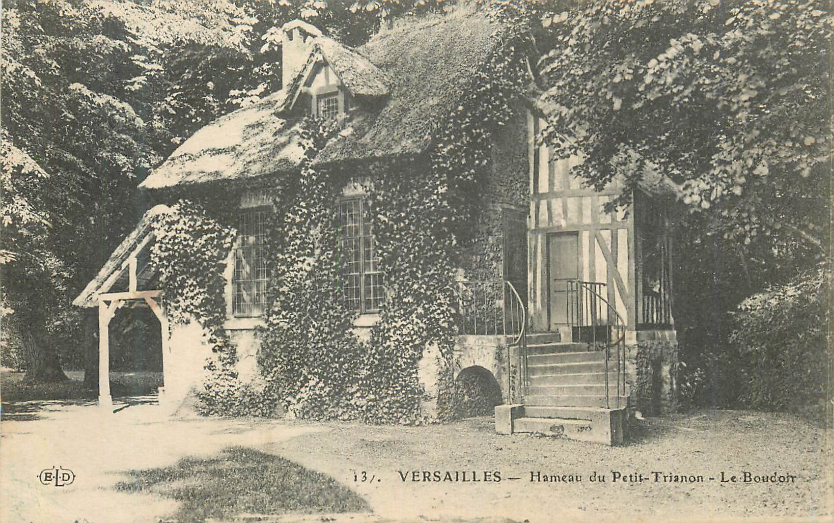 CPA Versailles Hameau du Petit Trianon
