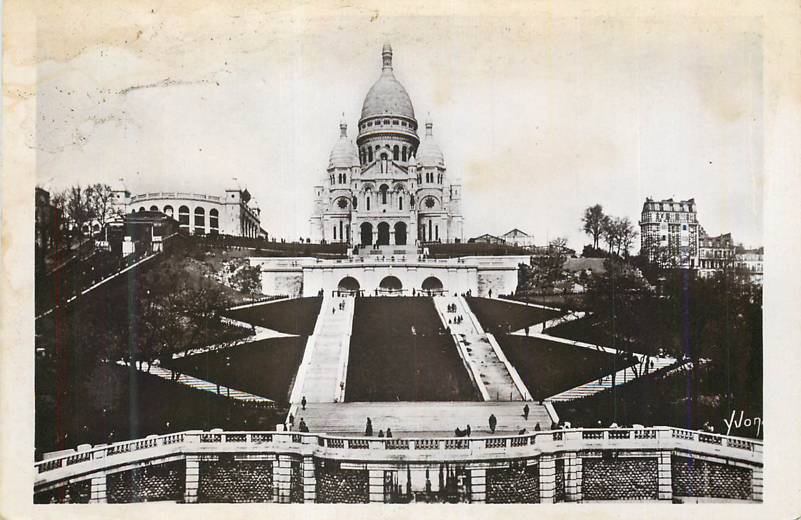 CPM Paris en Flanant La Basilique du Sacre Coeur et l'Escalier Monumental