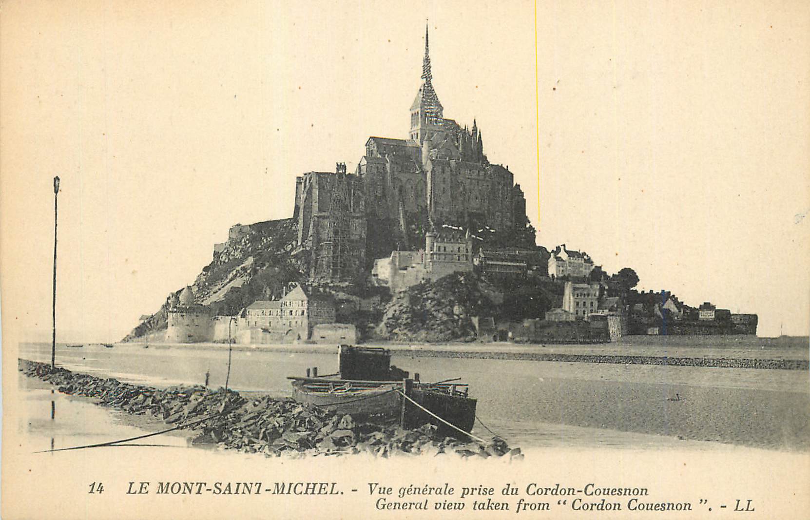 CPA Le Mont Saint Michel Vue Generale prise du Cordon Couesnon