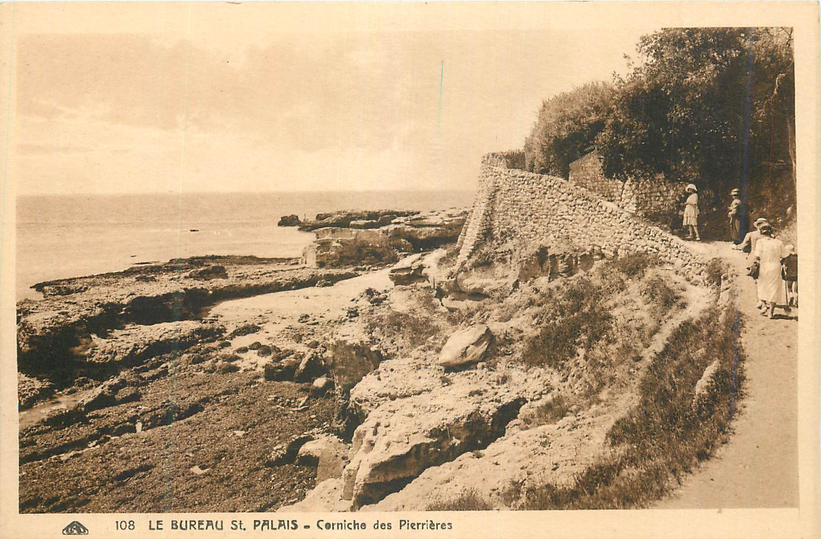 CPA Le Bureau St Palais Corniche des Pierrieres
