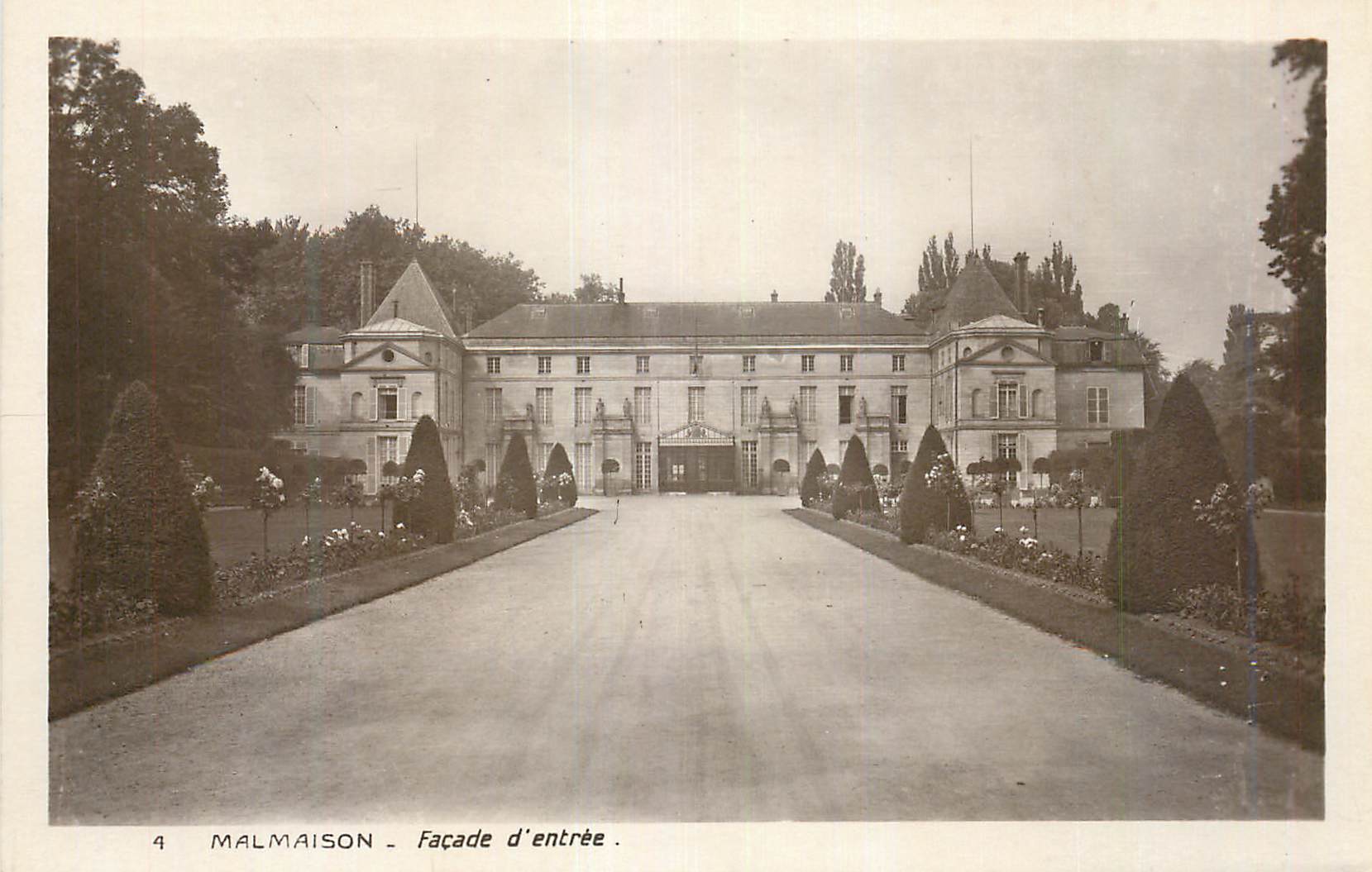 CPM Malmaison Facade d'entree