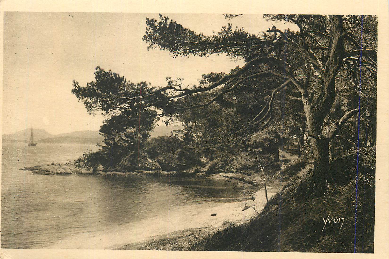 Vue de la côte — Yvon 17 — éditeur Yvon