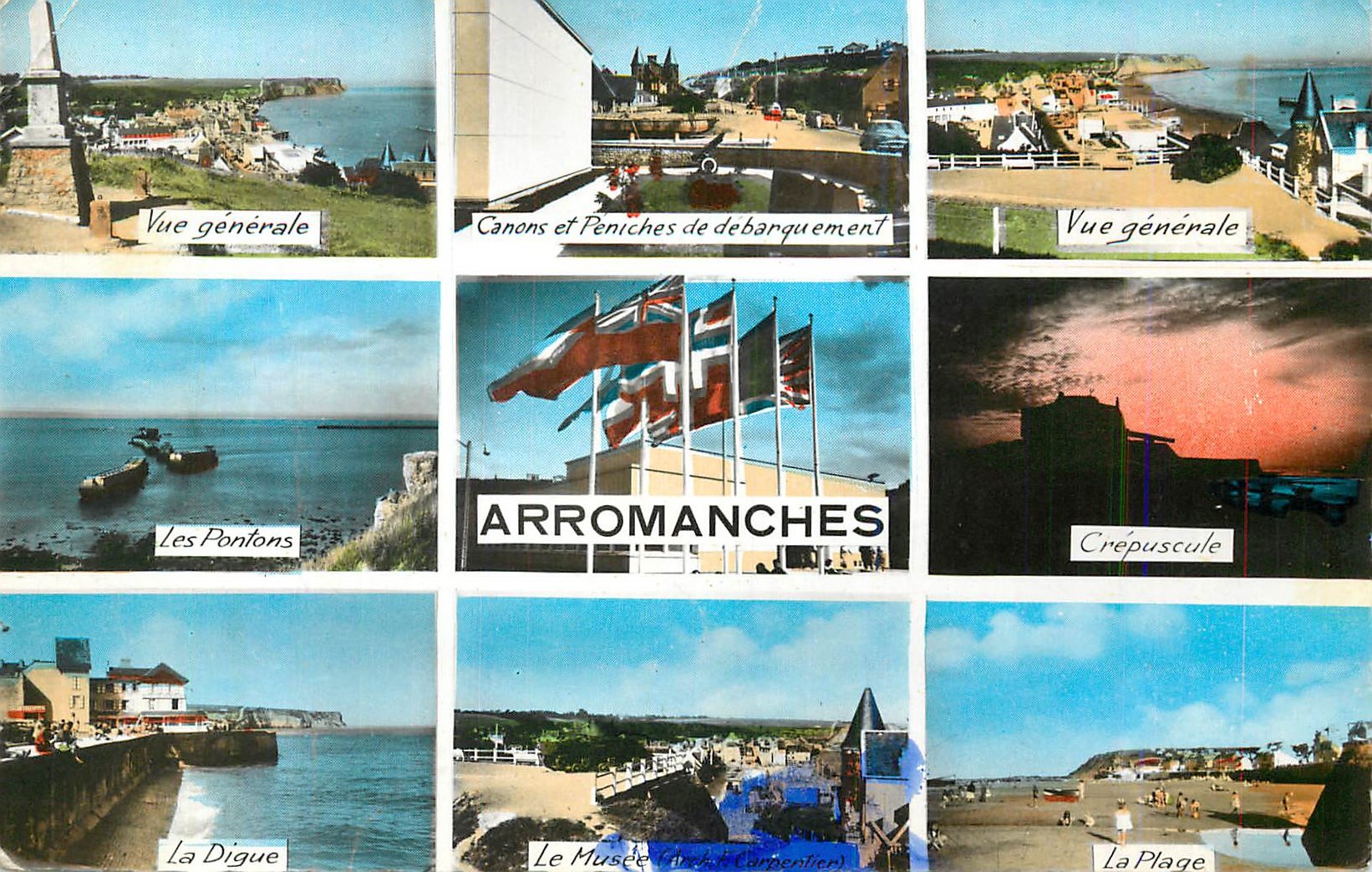 CPM Arromanches (Calvados) Vue generale Canons et peniches de debarquement 