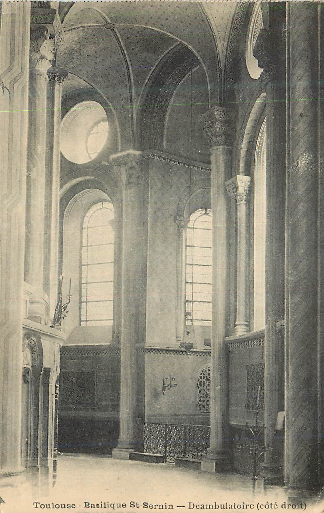 Toulouse - Basilique St-Sernin — Déambulatoire (côté droit)