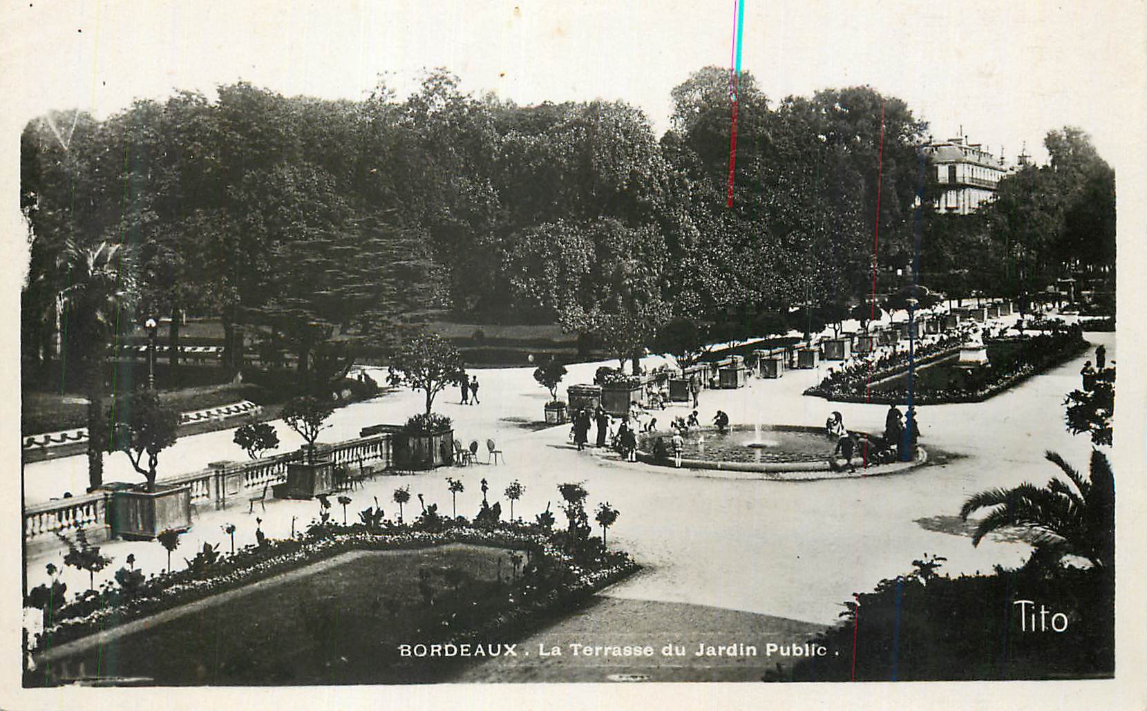 Bordeaux. La Terrasse du Jardin Public — Tito