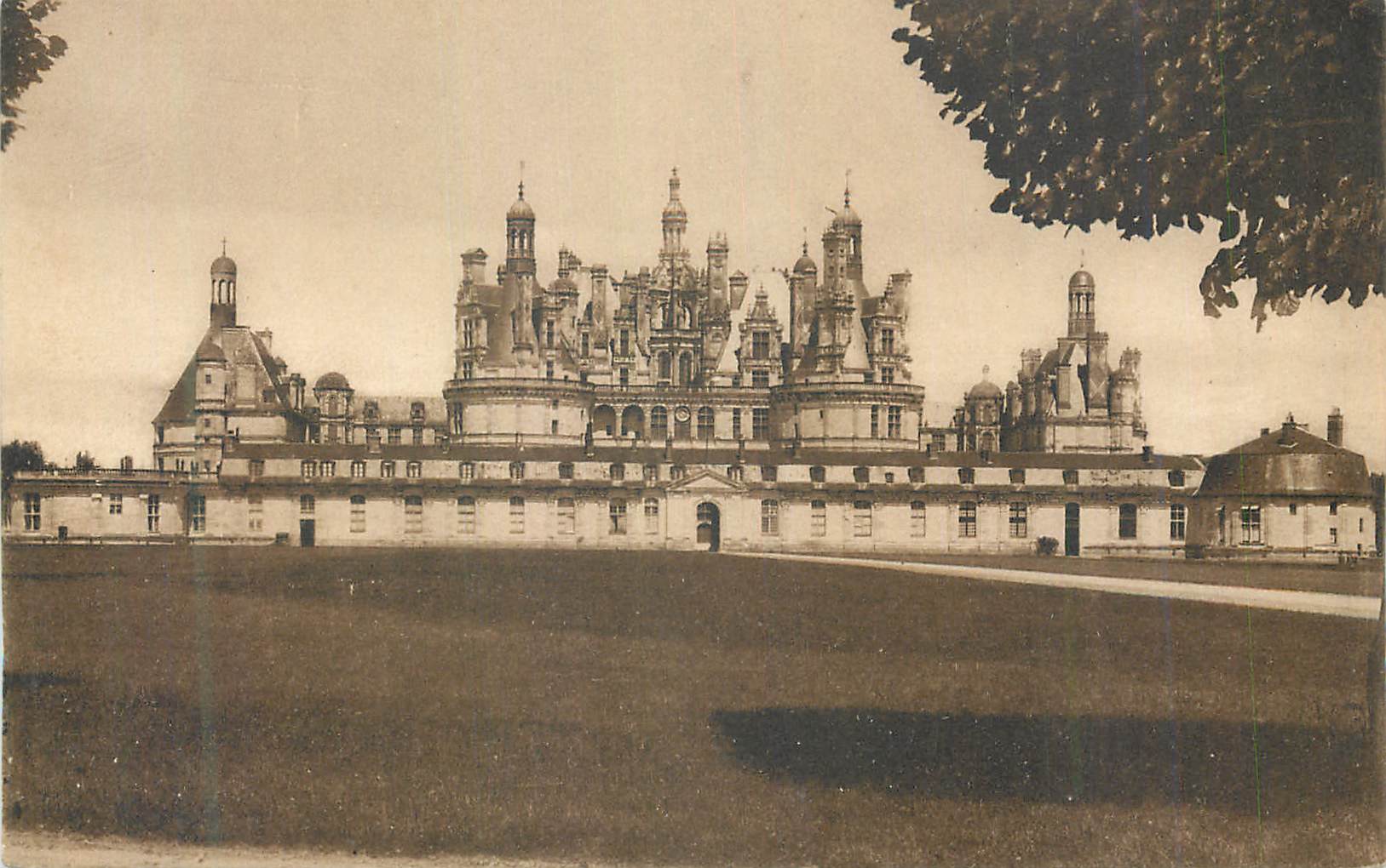 CPA Chambord Le Chateau La Facade sud