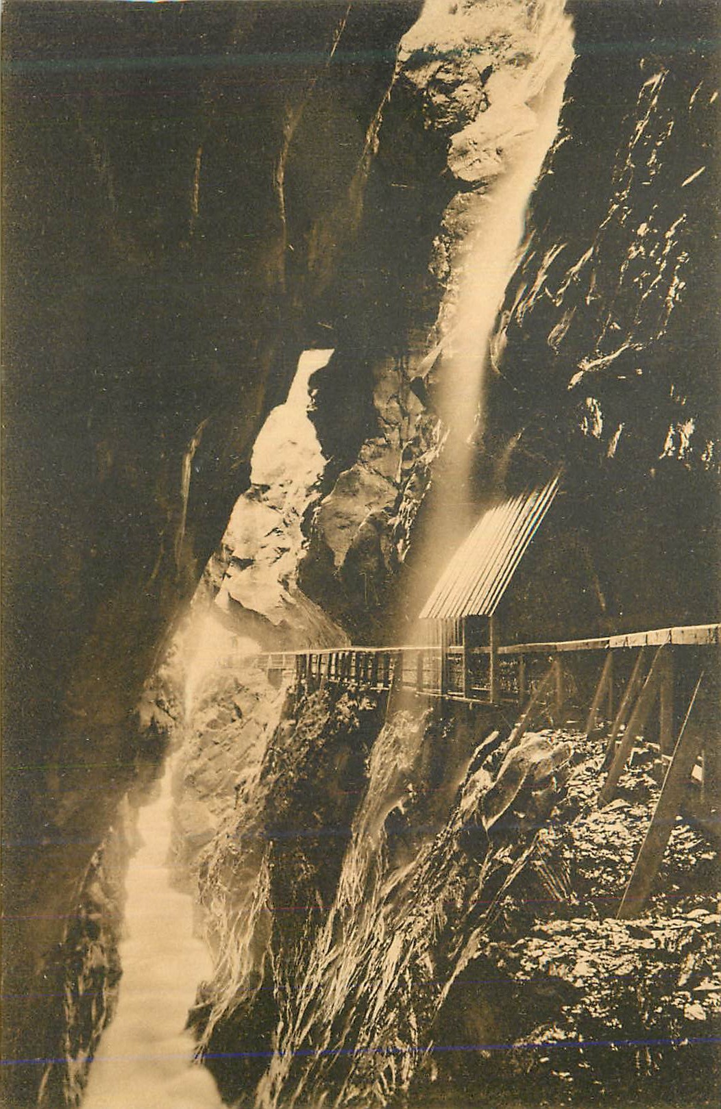 CPA Mitte der Taminaschlucht bei Bad Pfafers