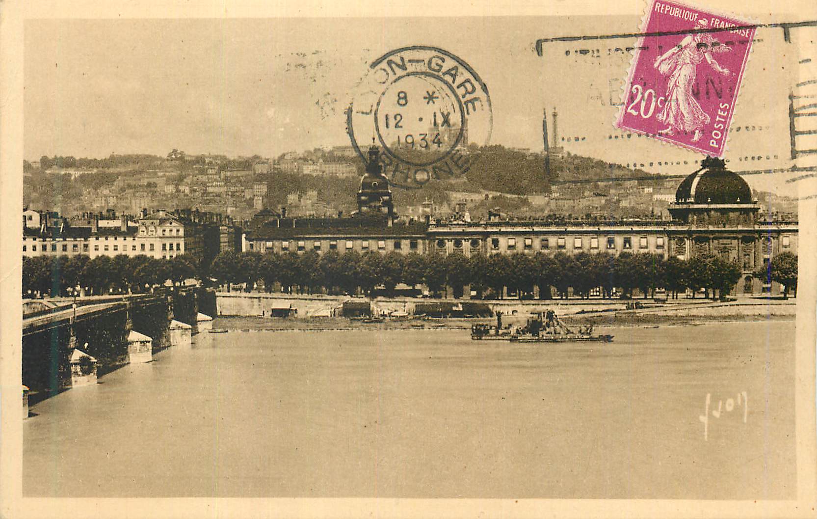 CPA Lyon (Rhone) La Douce France Le Rhone L'Hotel Dieu et la Colline de Fourviere