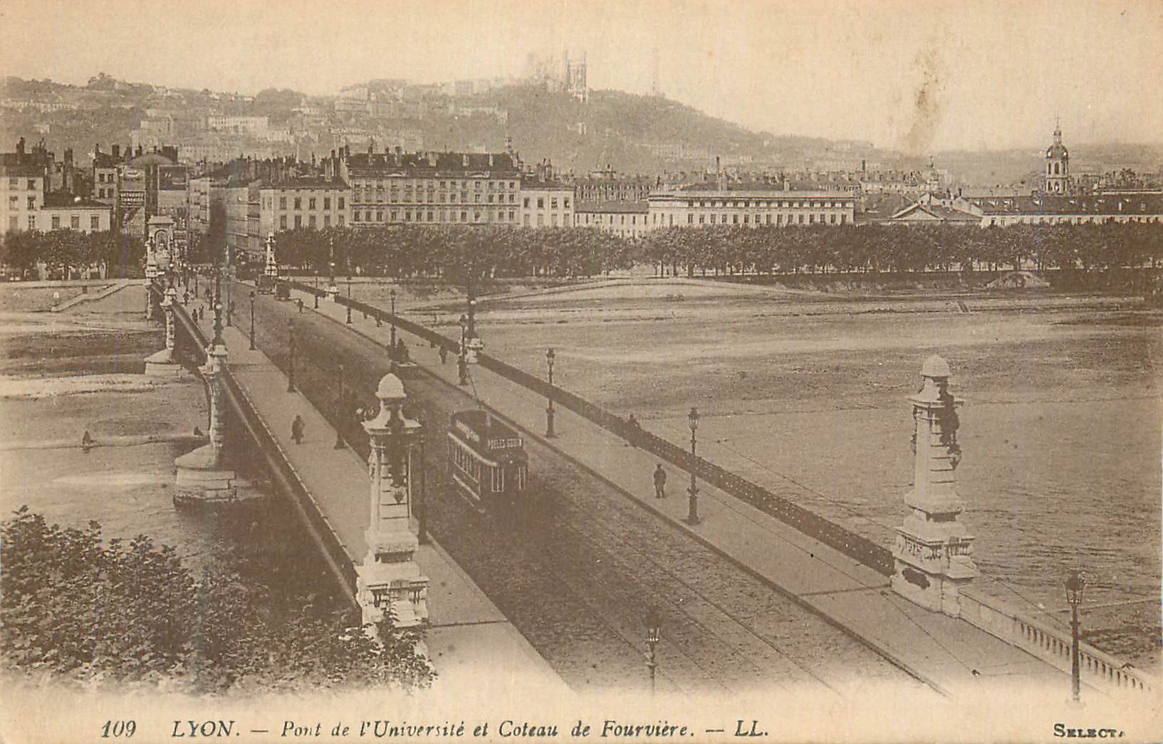 CPA Lyon Pont de l'Universite et Coteau de Fourviere