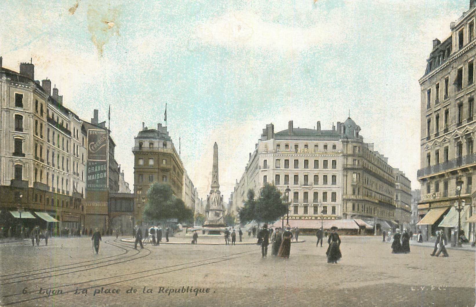CPA Lyon La Place de la Republique