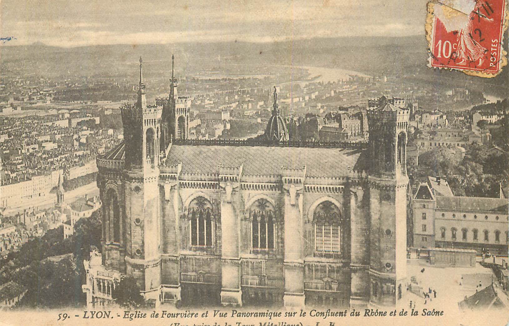 CPA Lyon Eglise de Fourviere et Vue Panoramique sur le Confluent du Rhone et de la Saone