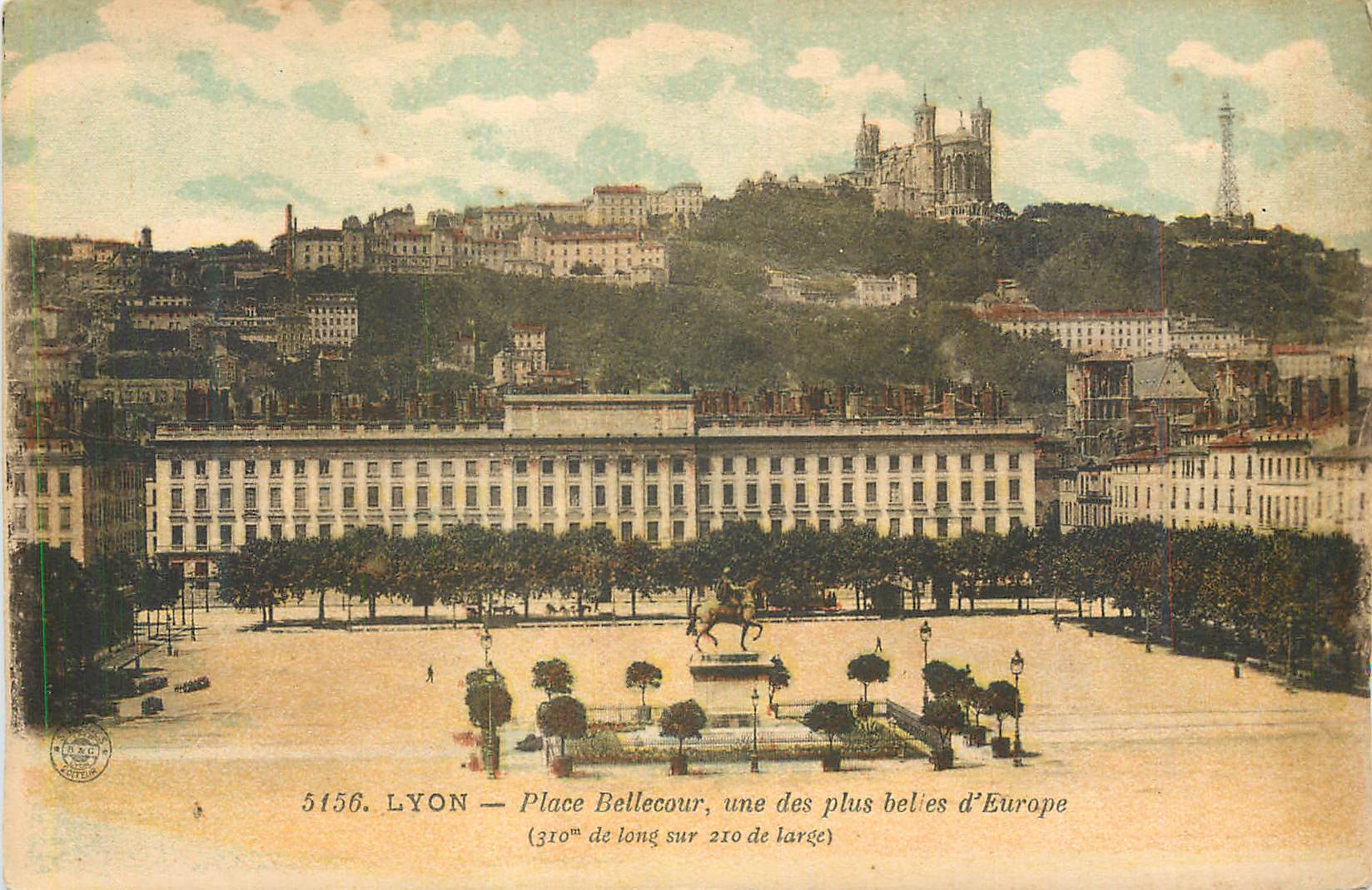 CPA Lyon Place de Bellecour Une des Plus Belles d'Europe