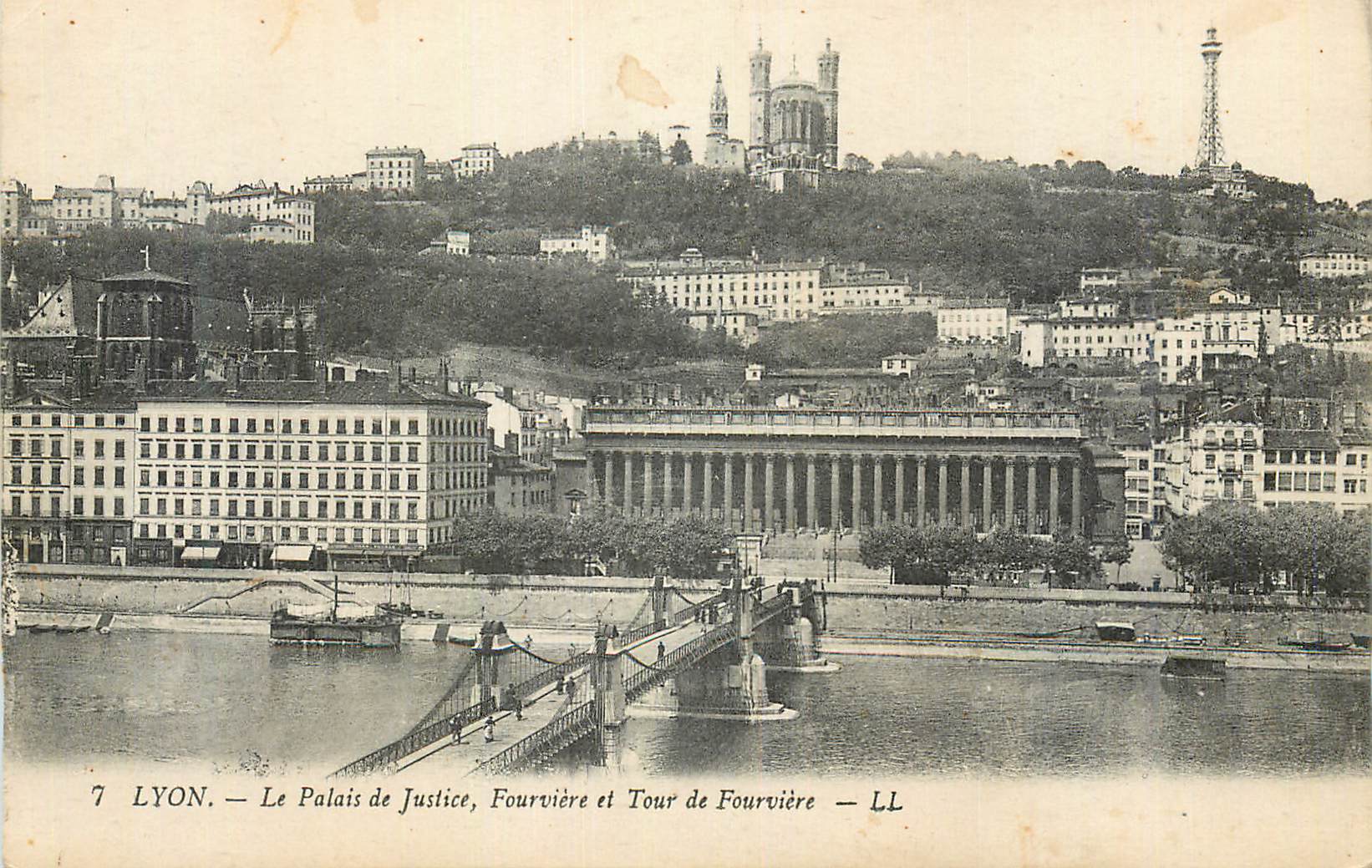 CPA Lyon Le Palais de Justice Fourviere et Tour de Fourviere