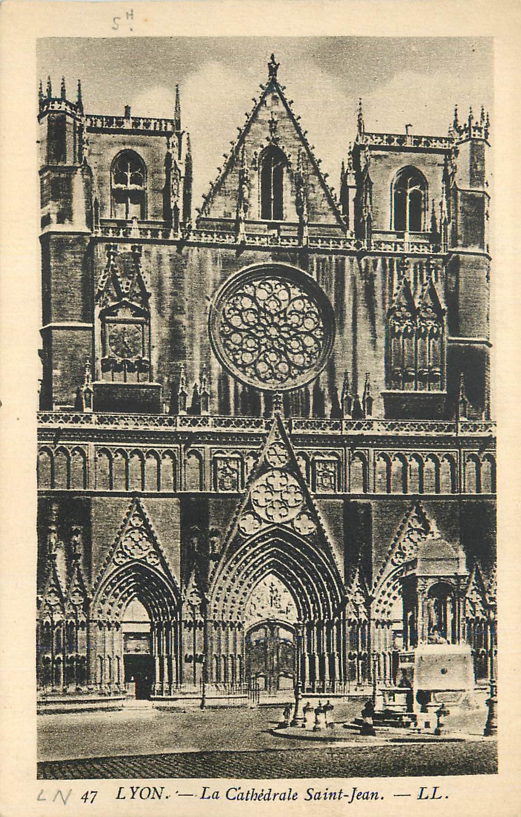 CPA Lyon La Cathedrale Saint Jean