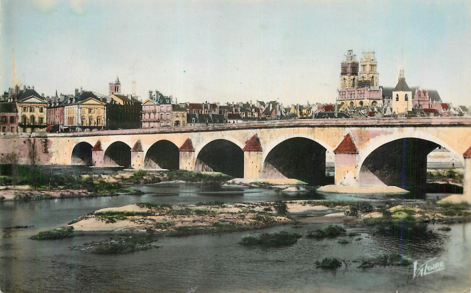 CPM Orleans (Loiret) Les Merveilles du Val de Loire Le Pont Georges V (1760) et la Cathedrale Sainte Croix
