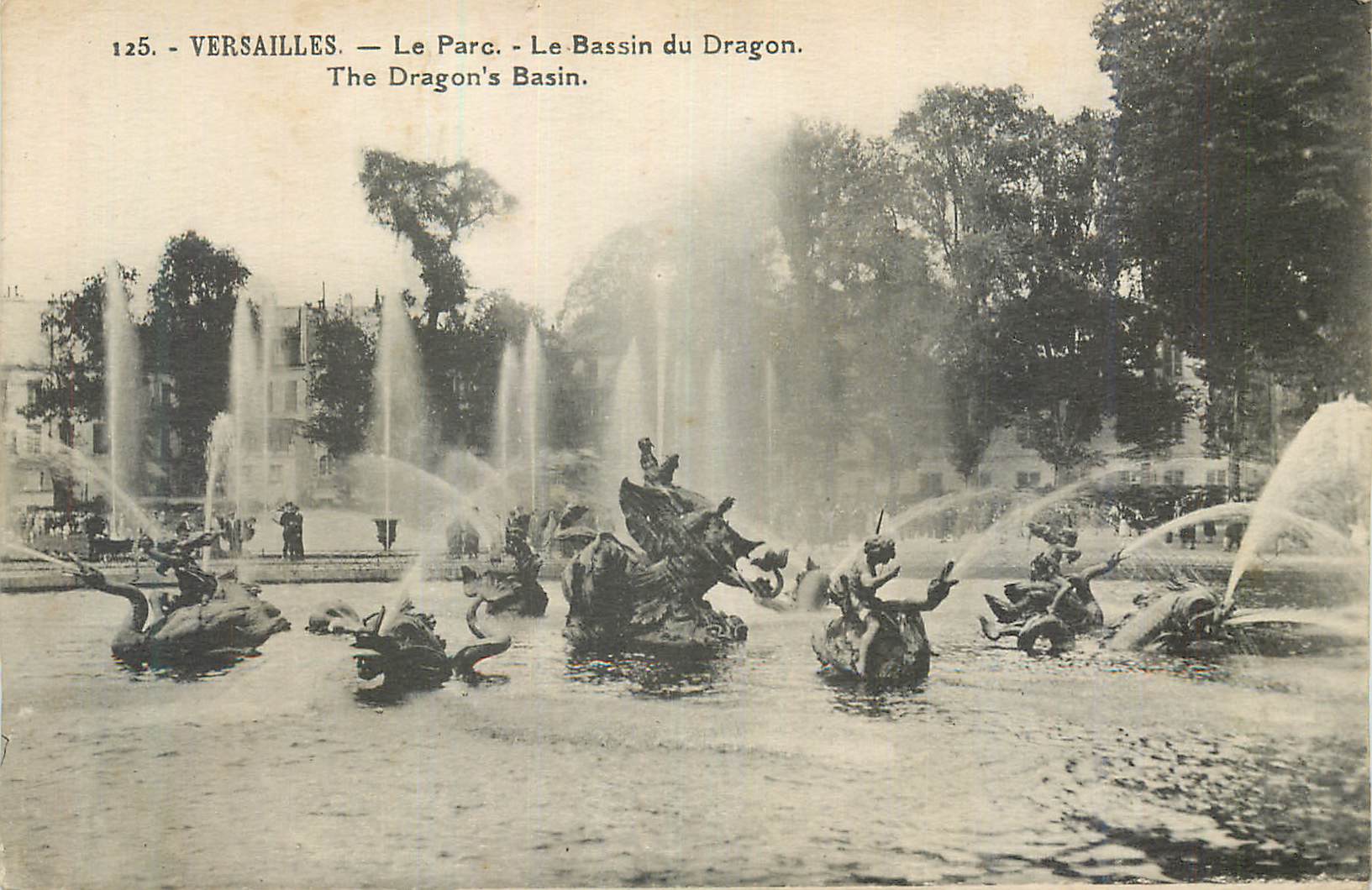 Versailles — Le Parc. Le Bassin du Dragon. — Éditeur : 125.