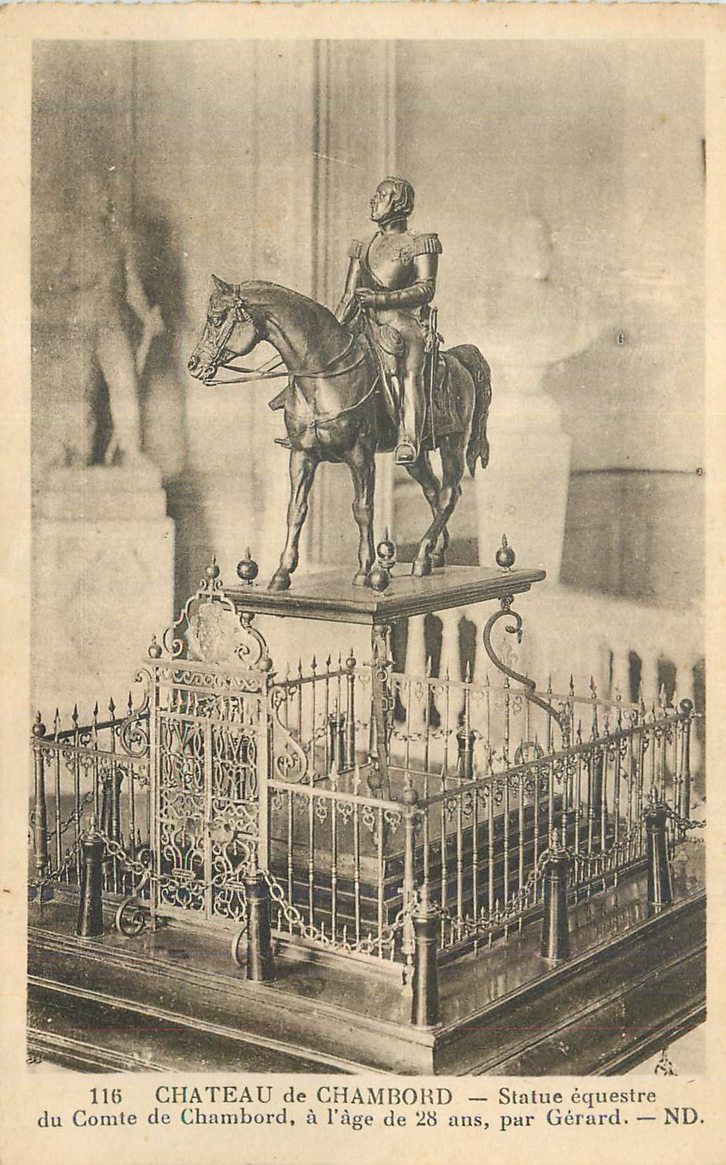 CPA Chateau de Chambord Statue Equestre du Comte de Chambord a l'Age de 28 ans par Gerard