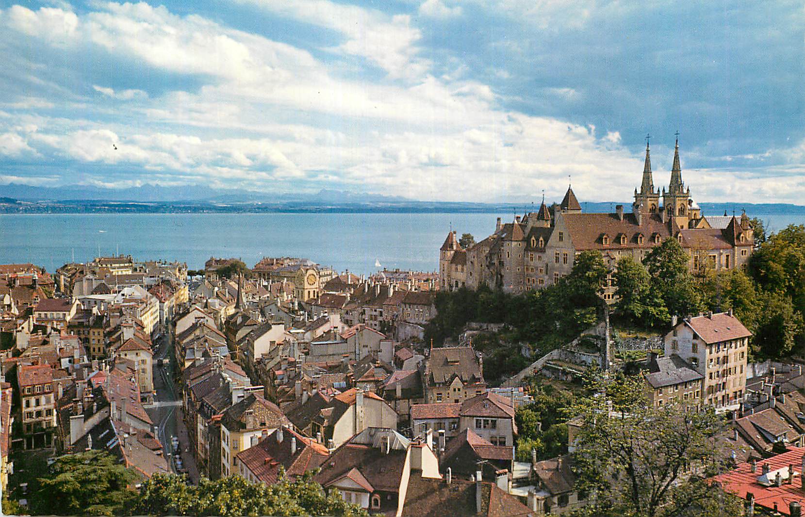 CPM Neuchatel Vue Generale et les Alpes