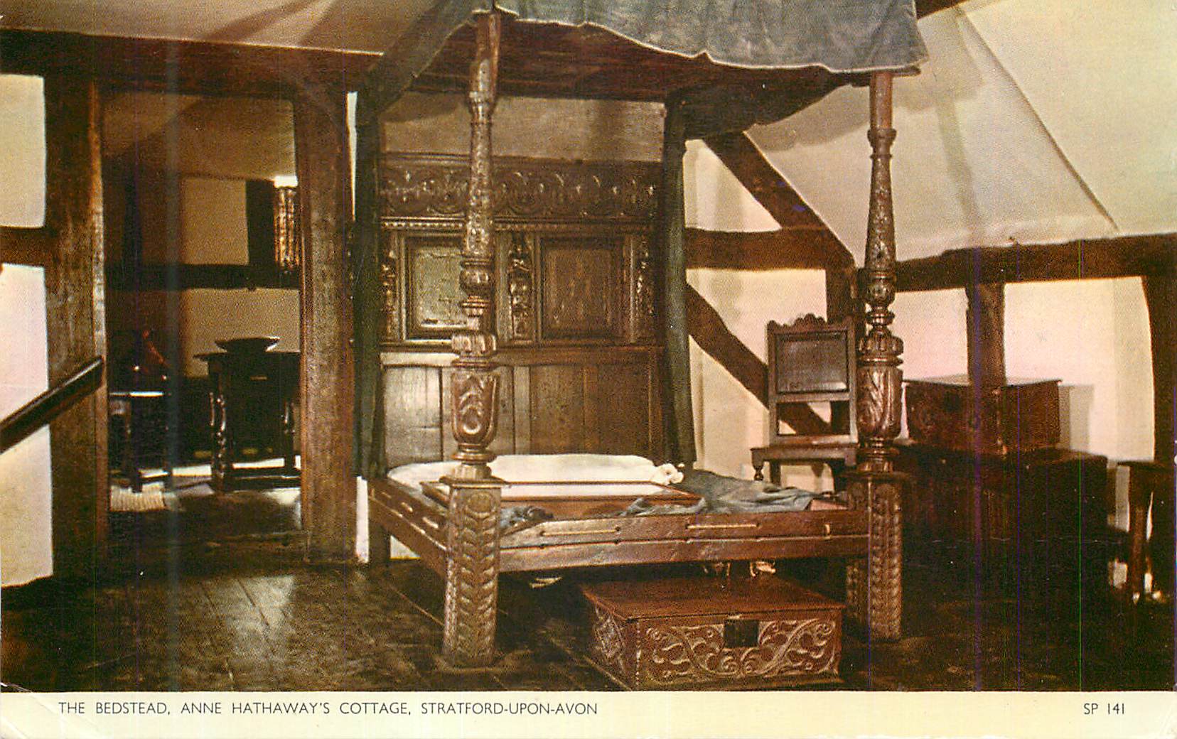 CPM The Bedstead Anne Hathaway's Cottage Stratford Upon Avon