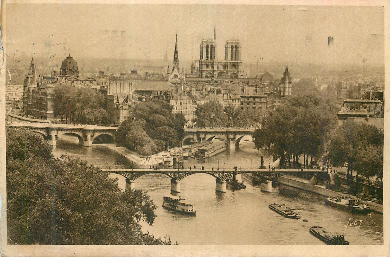 CPA Paris en Flanant Ile de la Cite