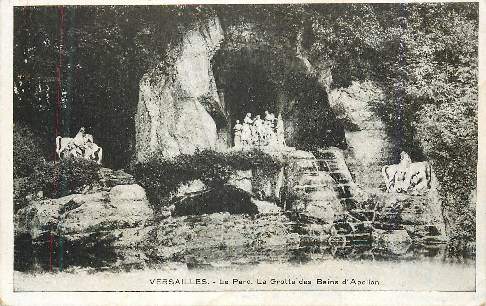 CPA Versailles Le Parc La Grotte des Bains d'Apollon