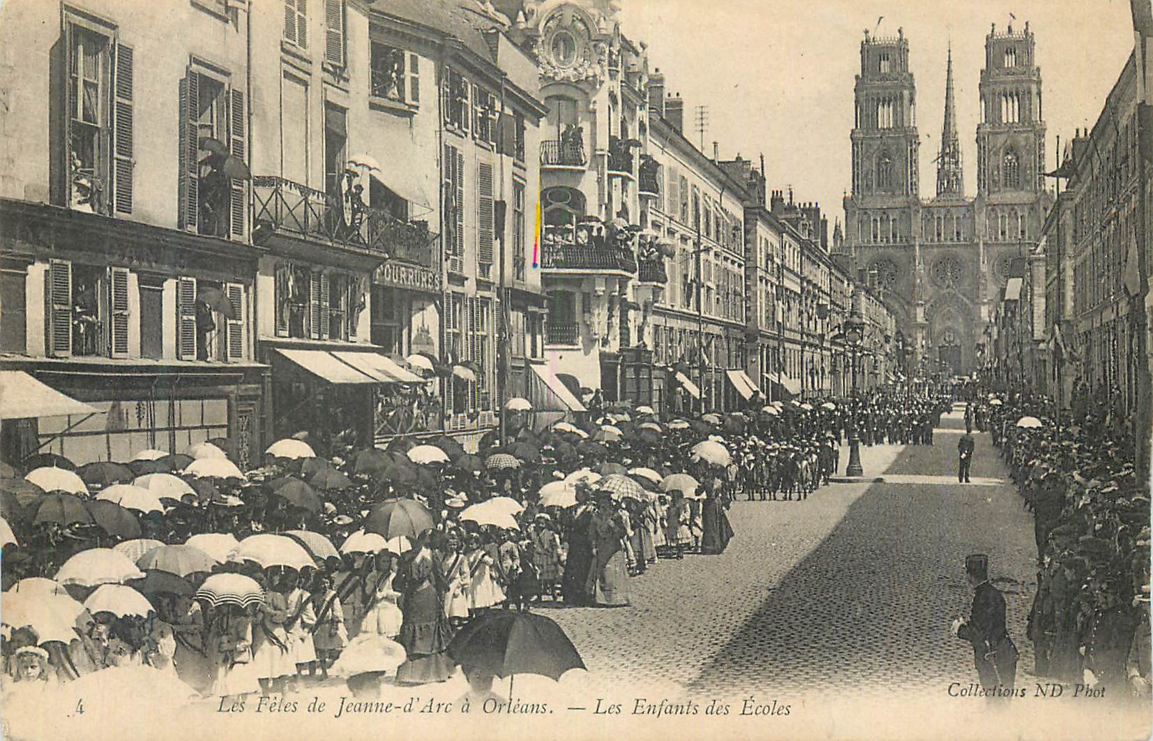 CPA Orleans Les Fetes de Jeanne d'Arc Les Enfants des Ecoles