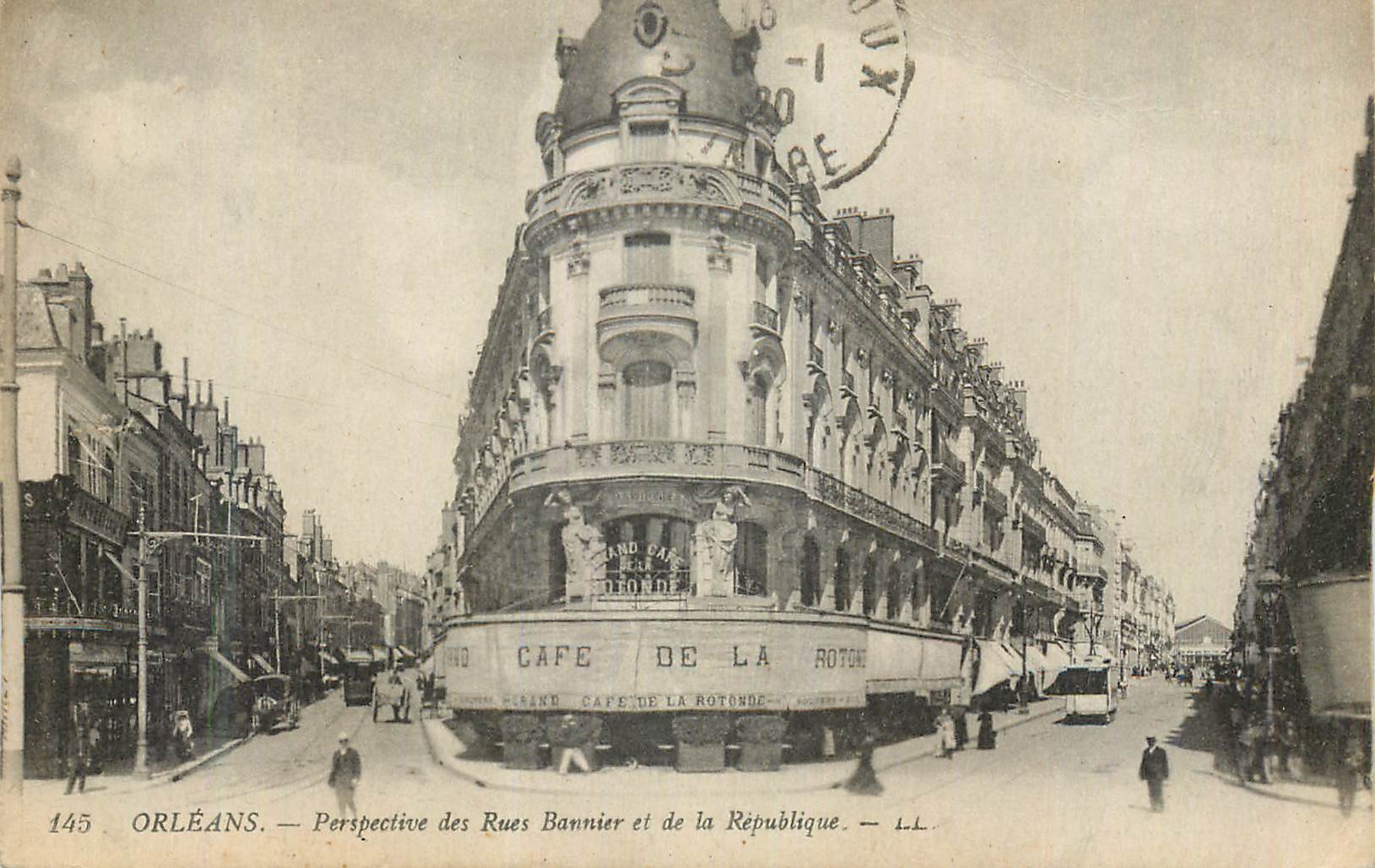CPA Orleans Perspective des Rues Bannier et de la Republique