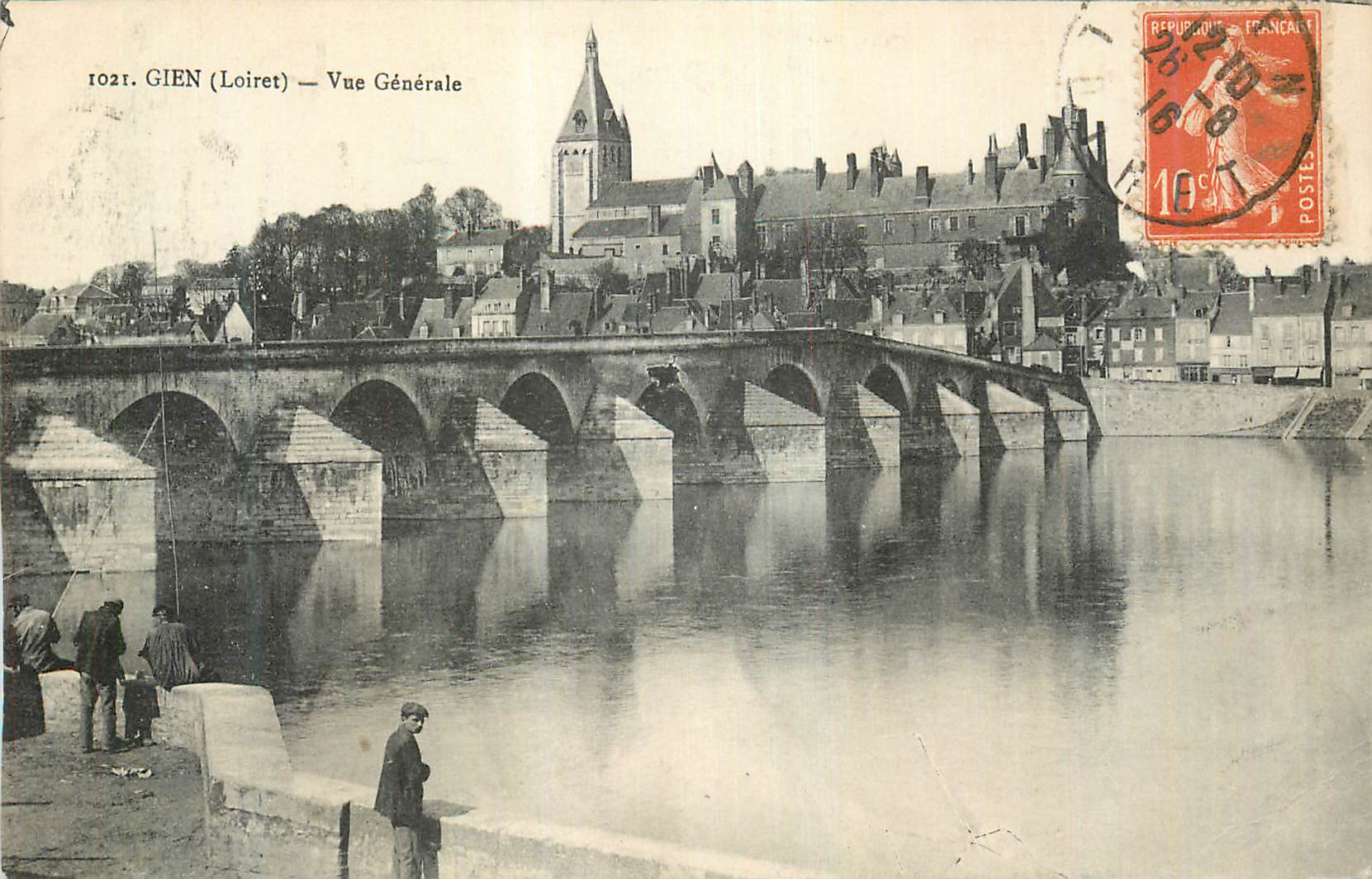 CPA Gien (Loiret) Vue Generale