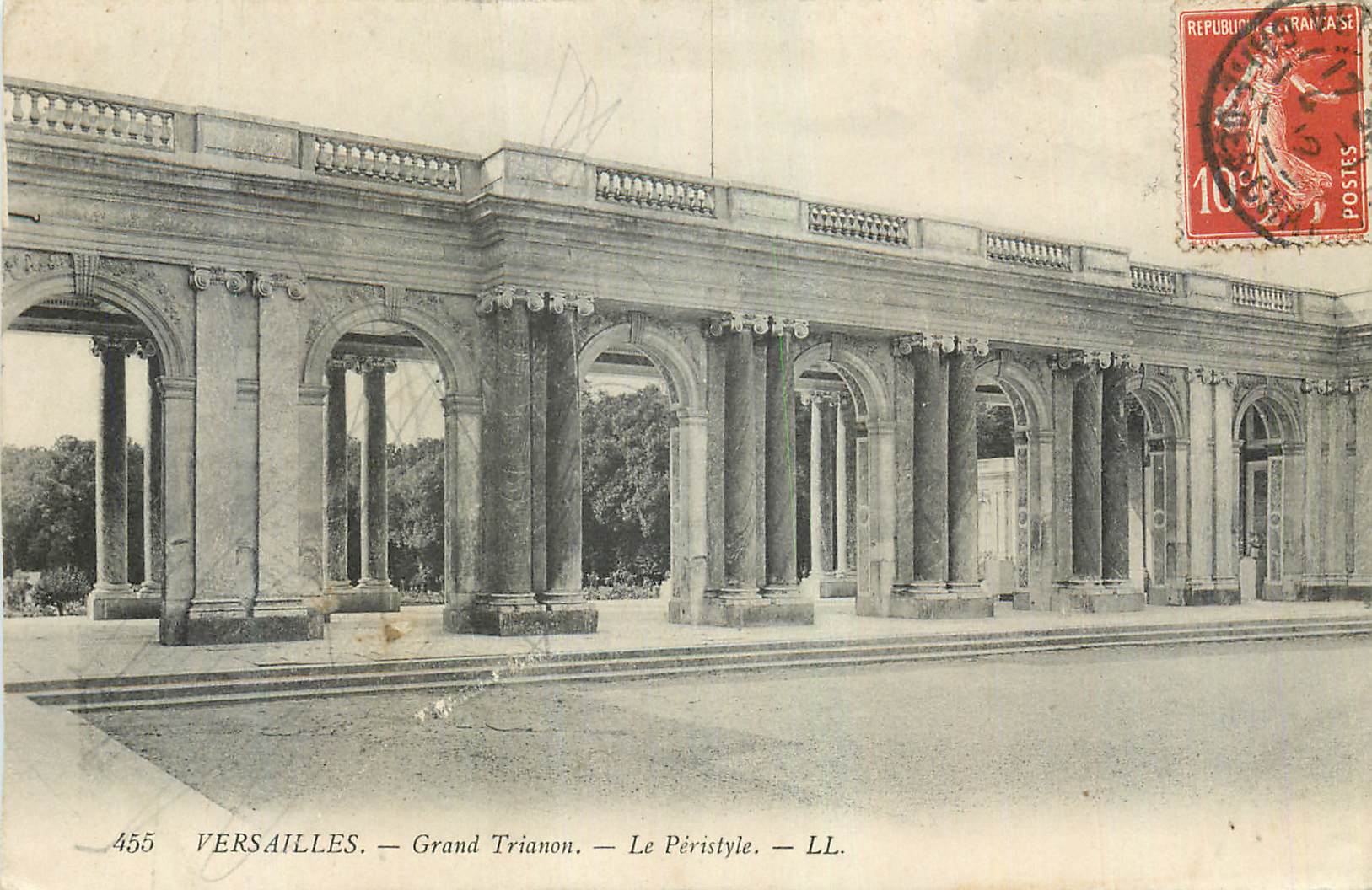 CPA Versailles Grand Trianon Le Peristyle