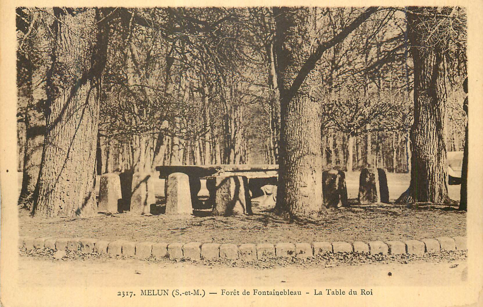 CPA Melun (S et M) Foret de Fontainebleau La Table du Roi