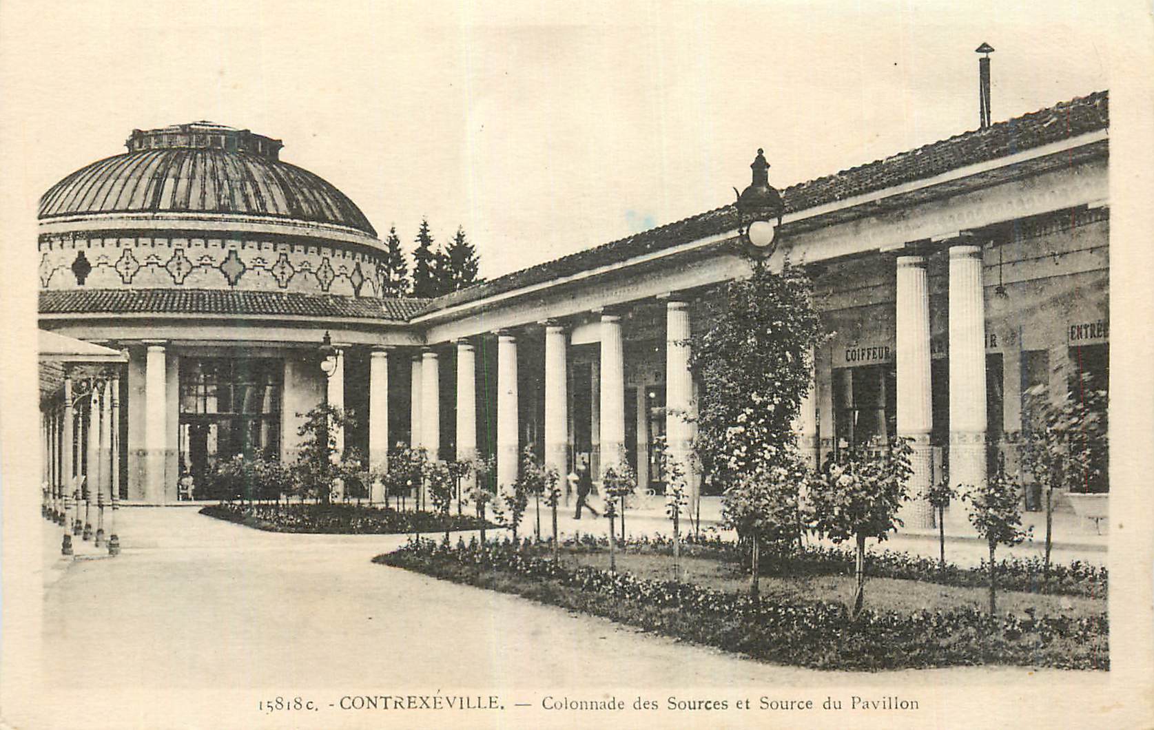 CPA Contrexeville Colonnade des Sources et Source du Pavillon