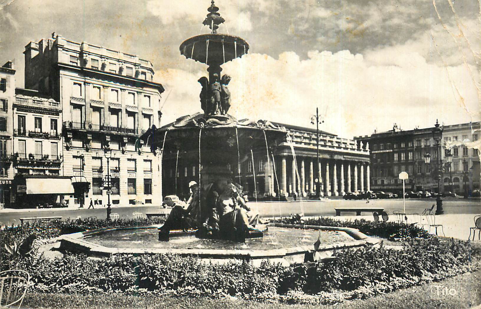 CPM Bordeaux Place de la Comedie Le Grand Theatre