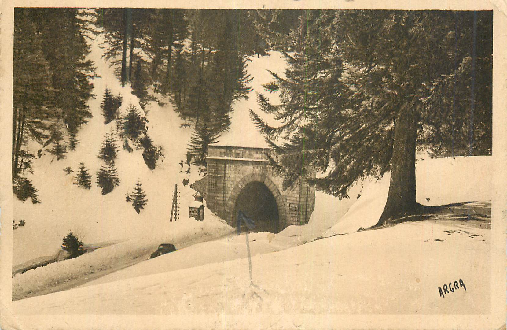 CPA Le Lioran (Cantal) 1153 m Le Tunnel
