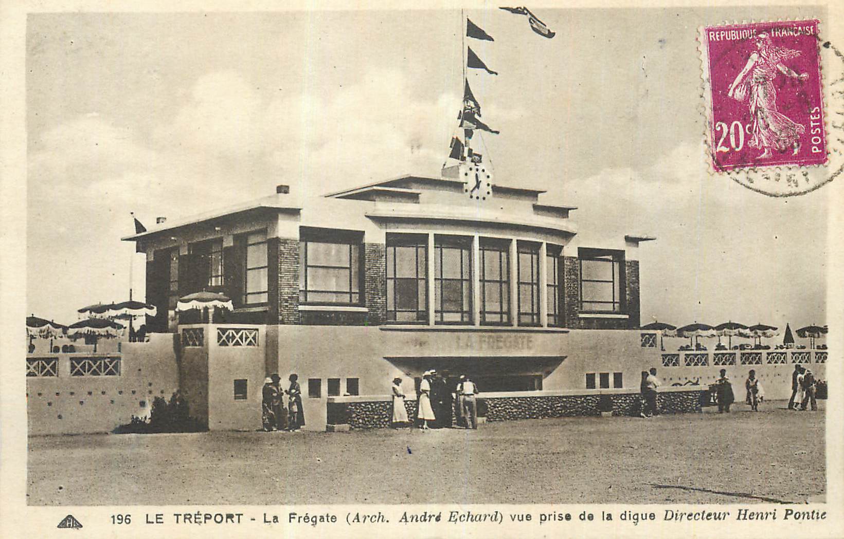 CPA Le Treport La Fregate (Arch Andre Echard) Vue prise de la Digue Directeur Henri Pontie
