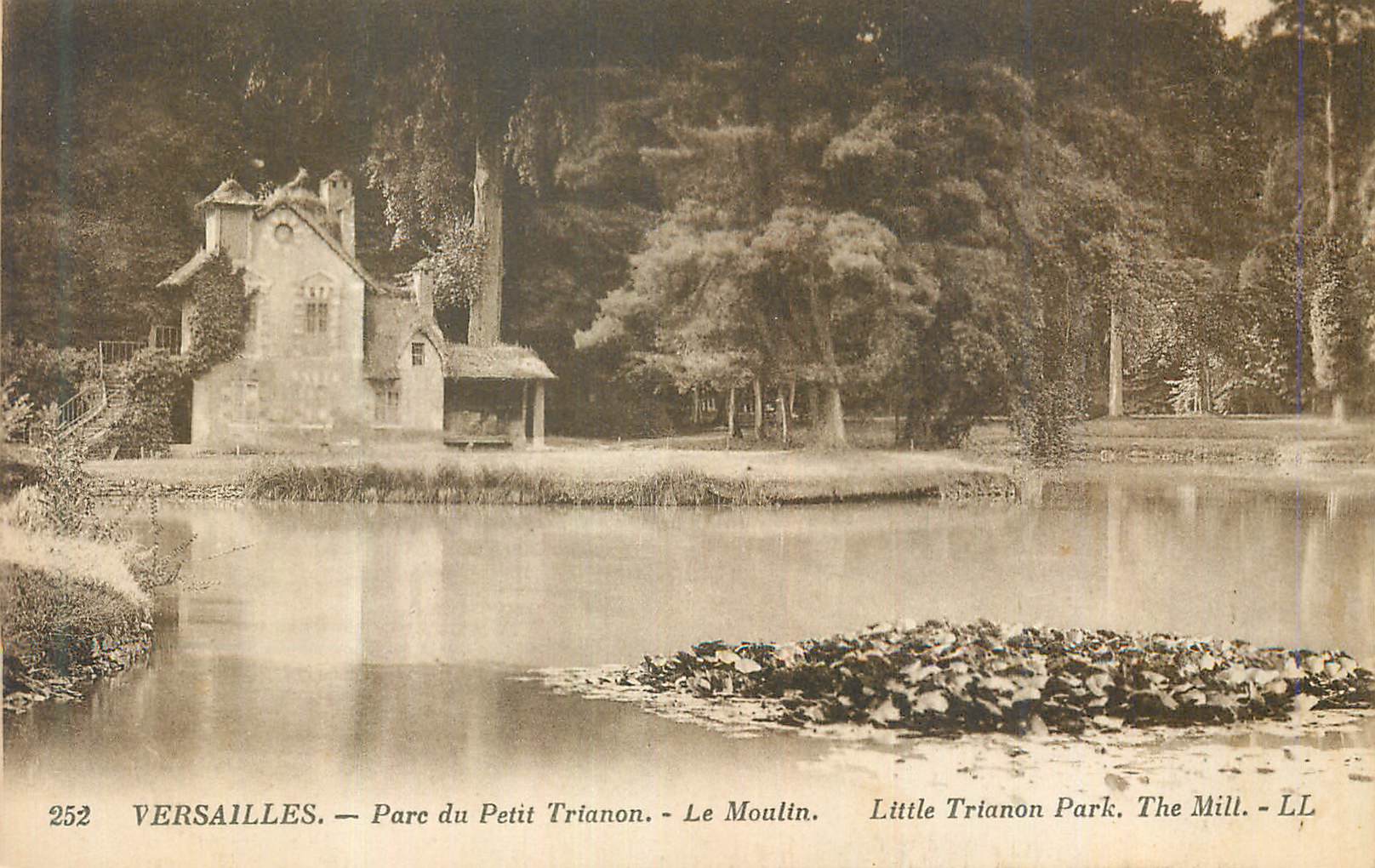 Versailles — Parc du Petit Trianon — Le Moulin