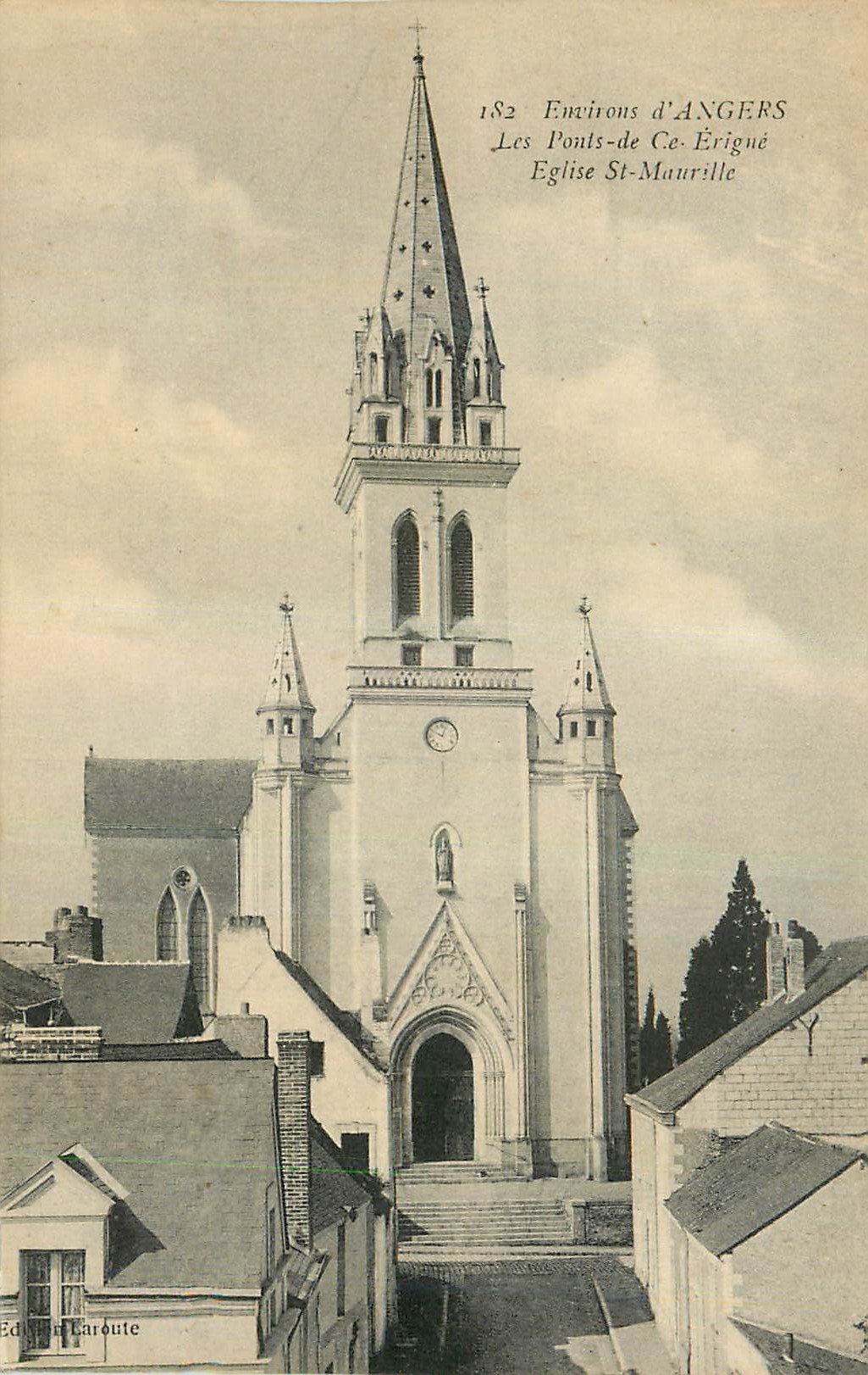 CPA Environs d'Angers Les Ponts de Ce Erigue Eglise St Maurille