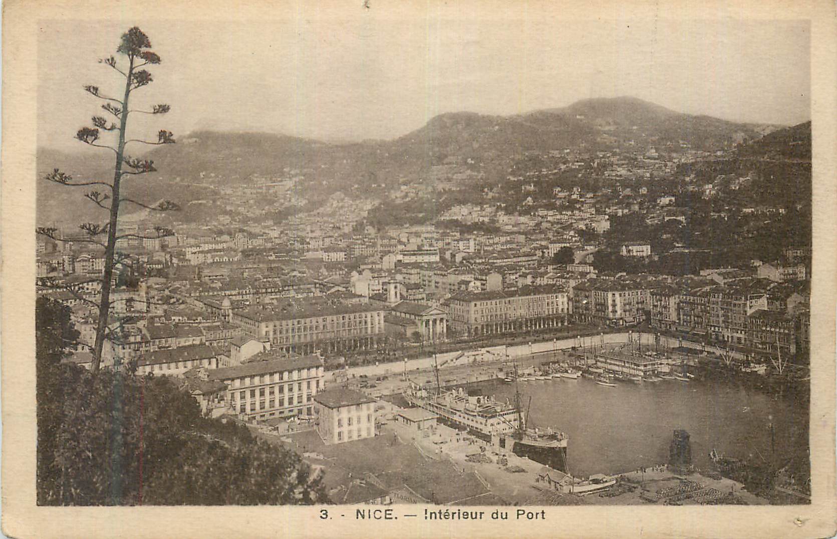 CPA Nice Interieur du Port