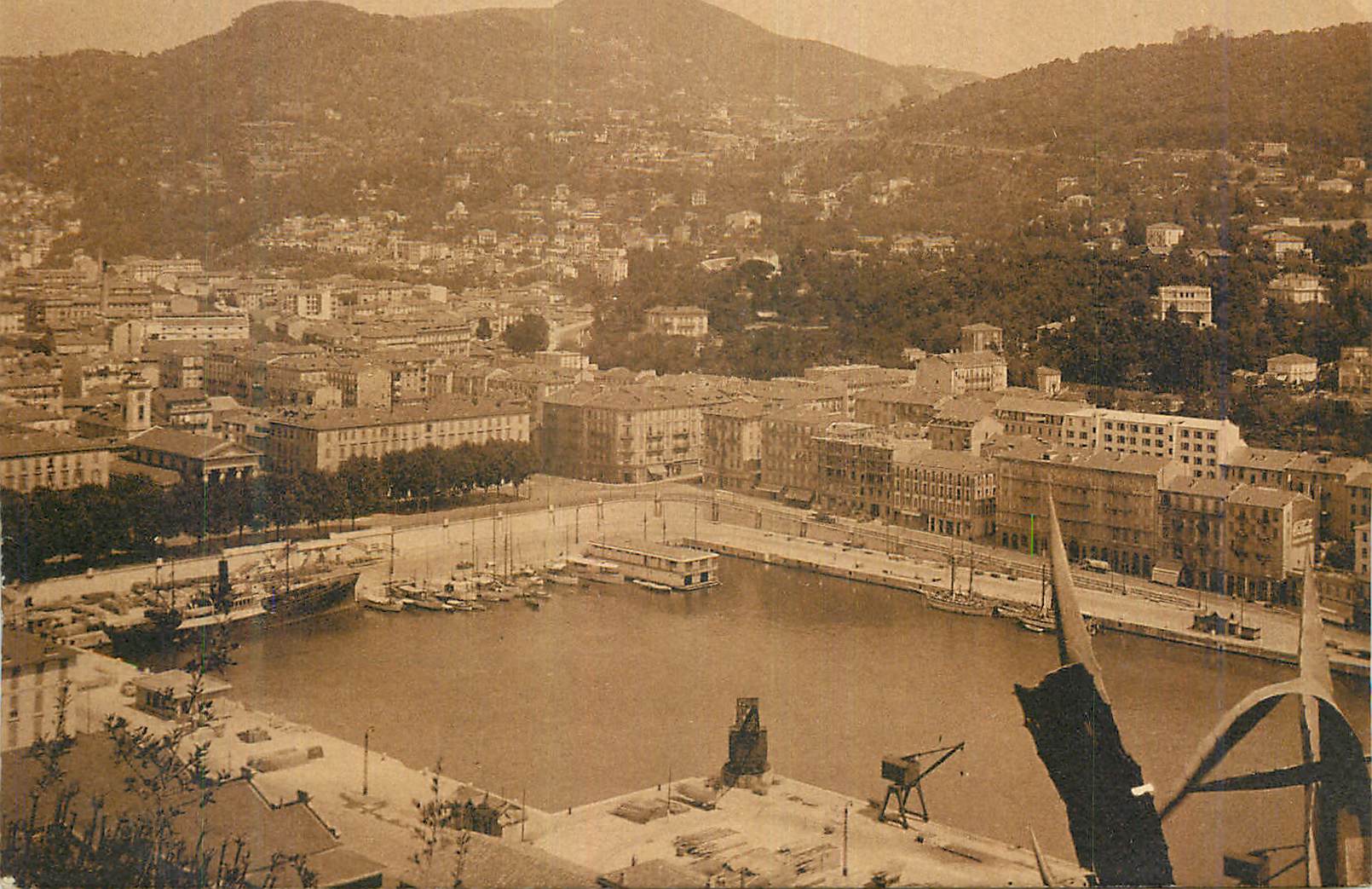 CPA Nice L'Interieur du Port