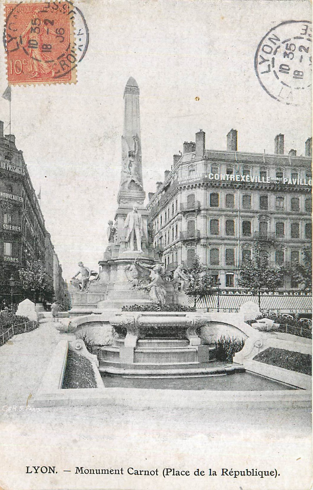 CPA Lyon Monument Carnot (Place de la Republique)