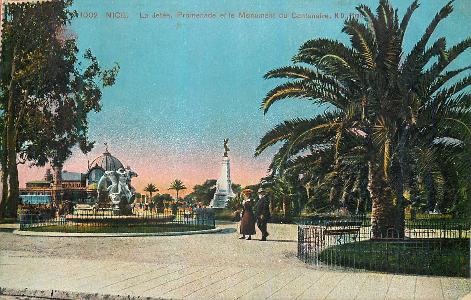 CPA Nice La Jetee Promenade et le Monument du Centenaire
