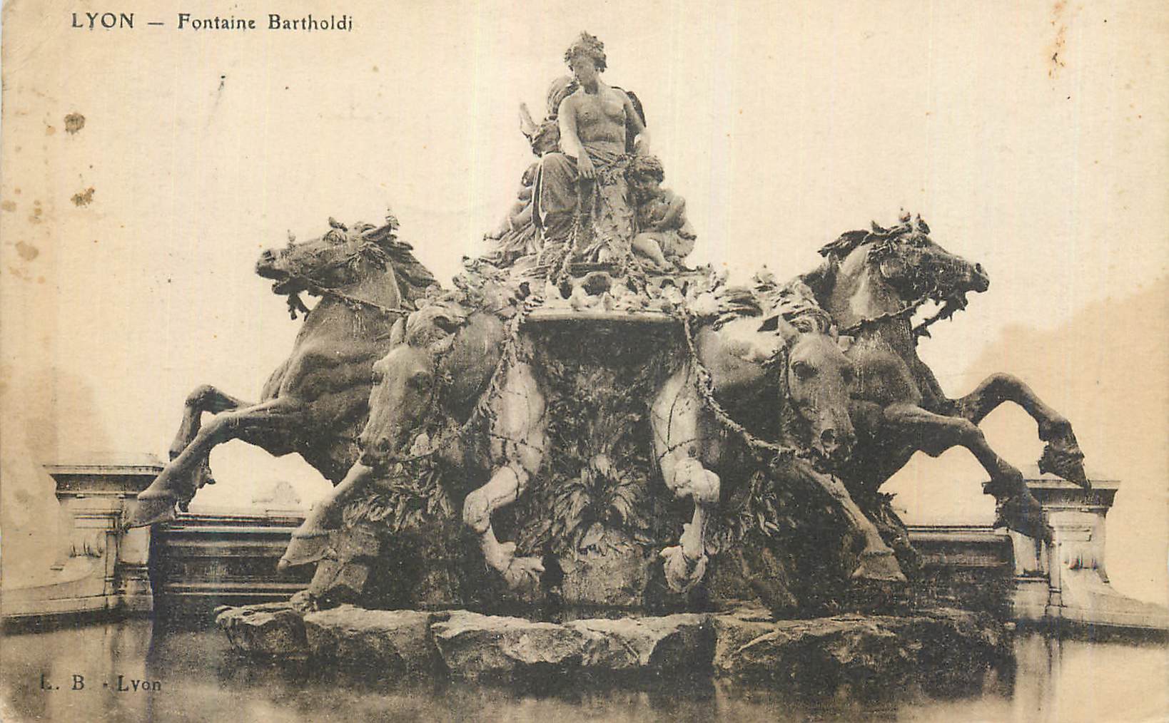 CPA Lyon Fontaine Bartholdi