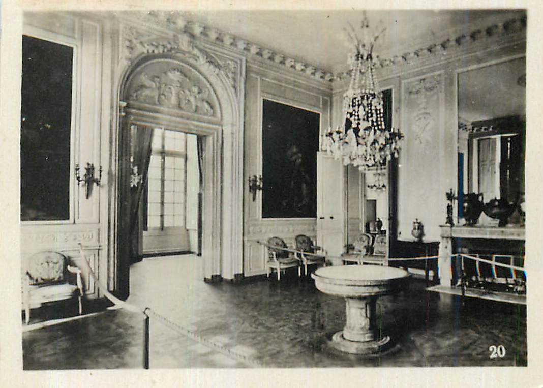 CPM Le Petit Trianon Salle a Manger de Marie Antoinette Versailles