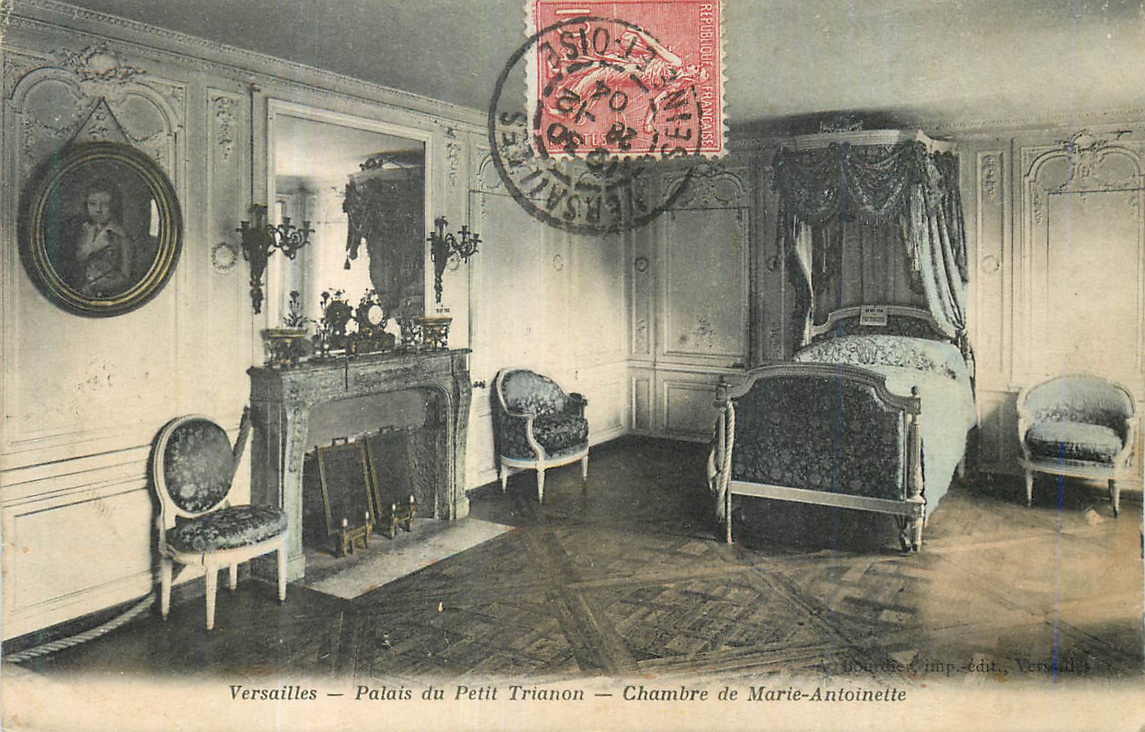 CPA Versailles Palais du Petits Trianon Chambre de Marie Antoinette