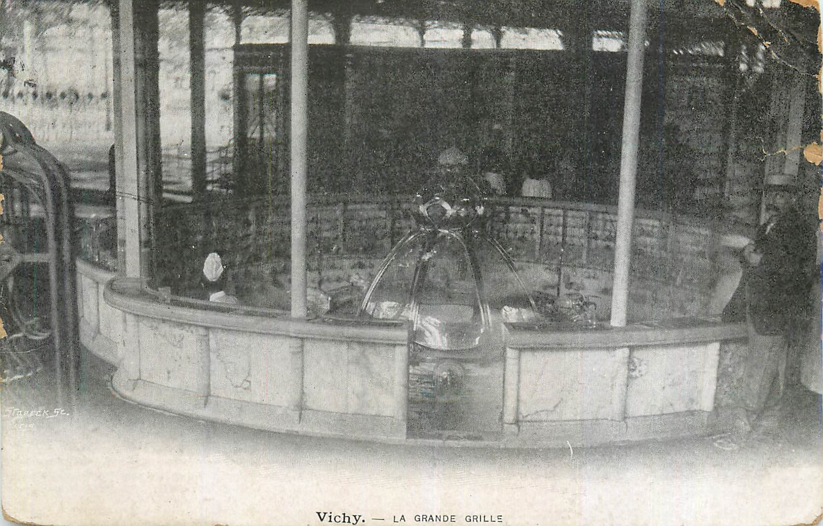 CPA Vichy La Grande Grille