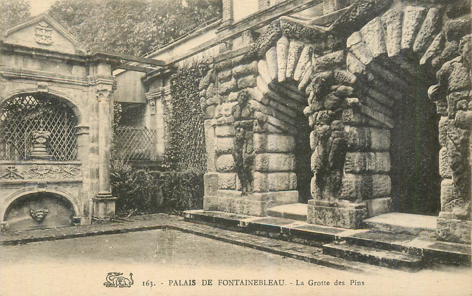 Palais de Fontainebleau — La Grotte des Pins — n° 163