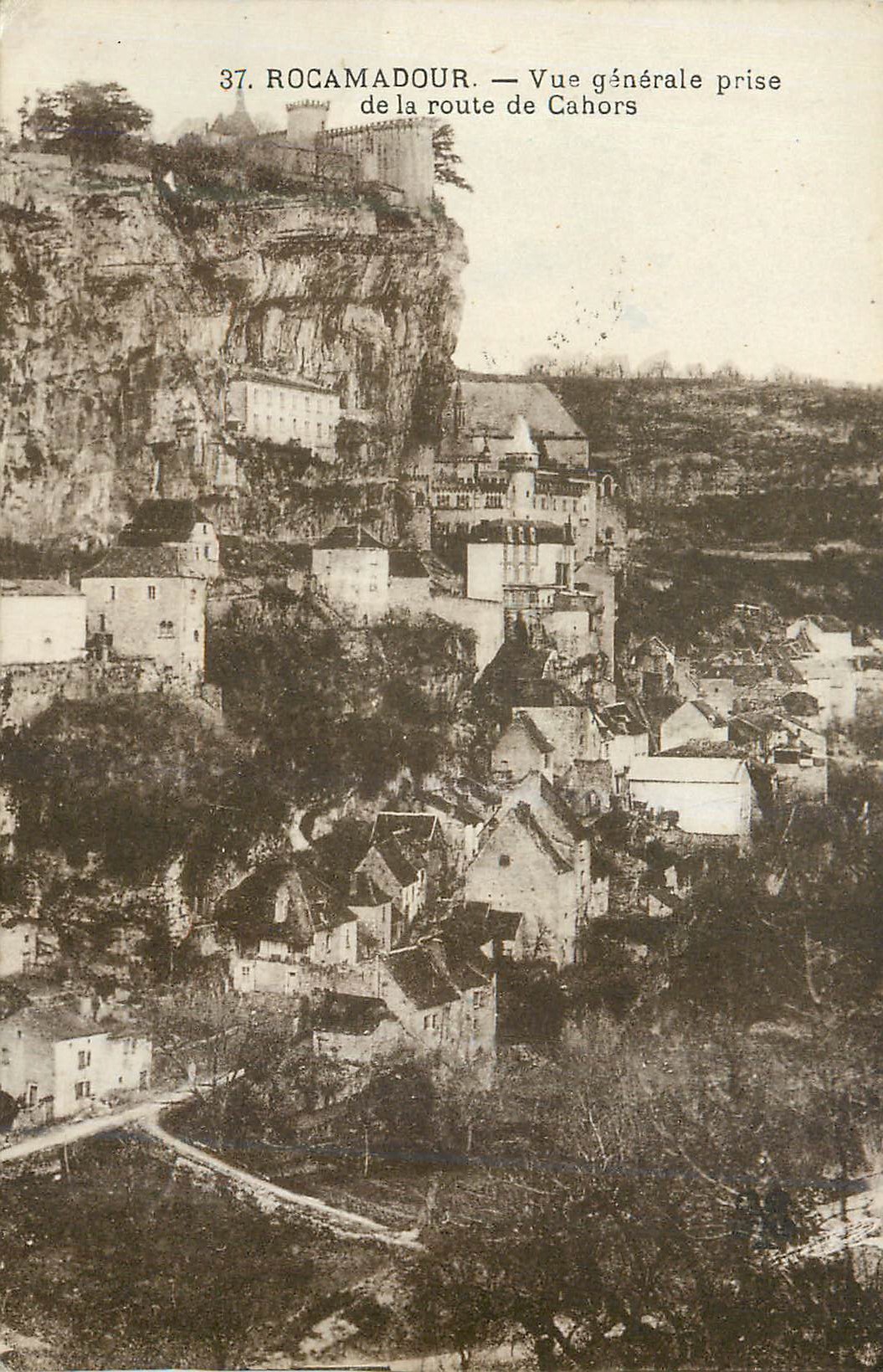 CPA Rocamadour Vue Generale prise de la Route de Cahors