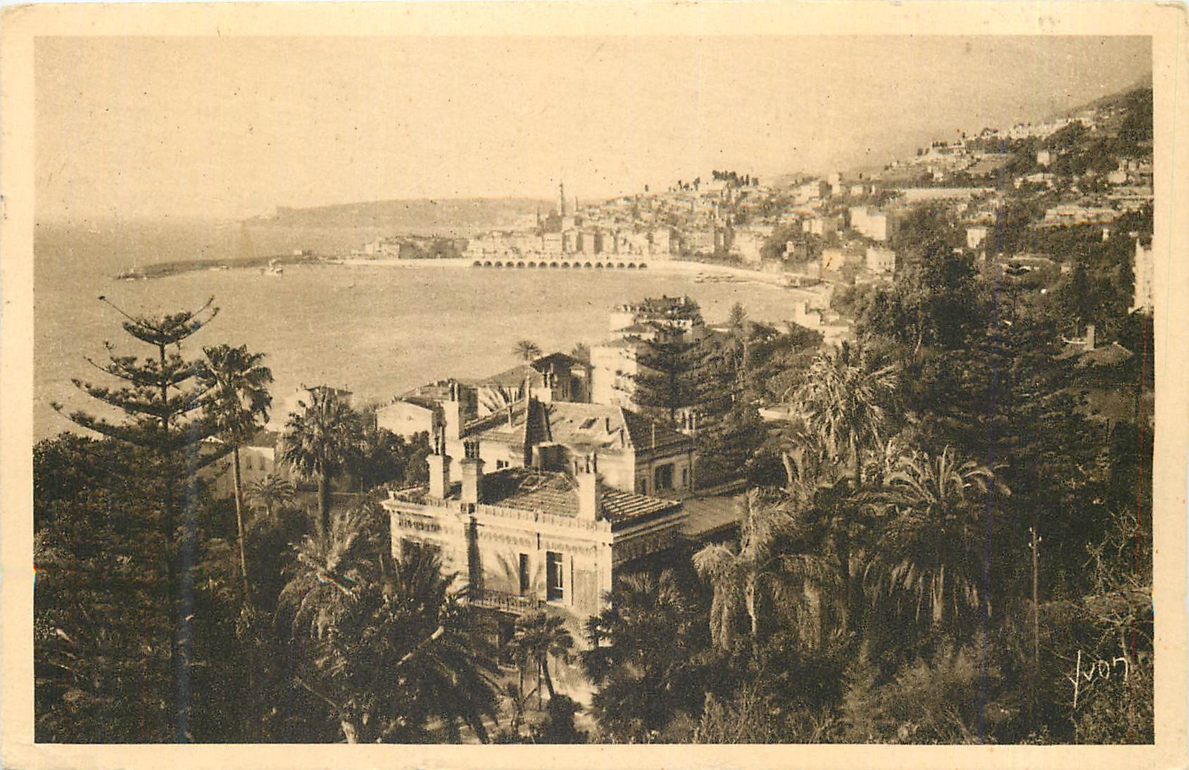 CPA Menton (Alpes Maritimes Cote d'Azur La Douce France Vue Generale