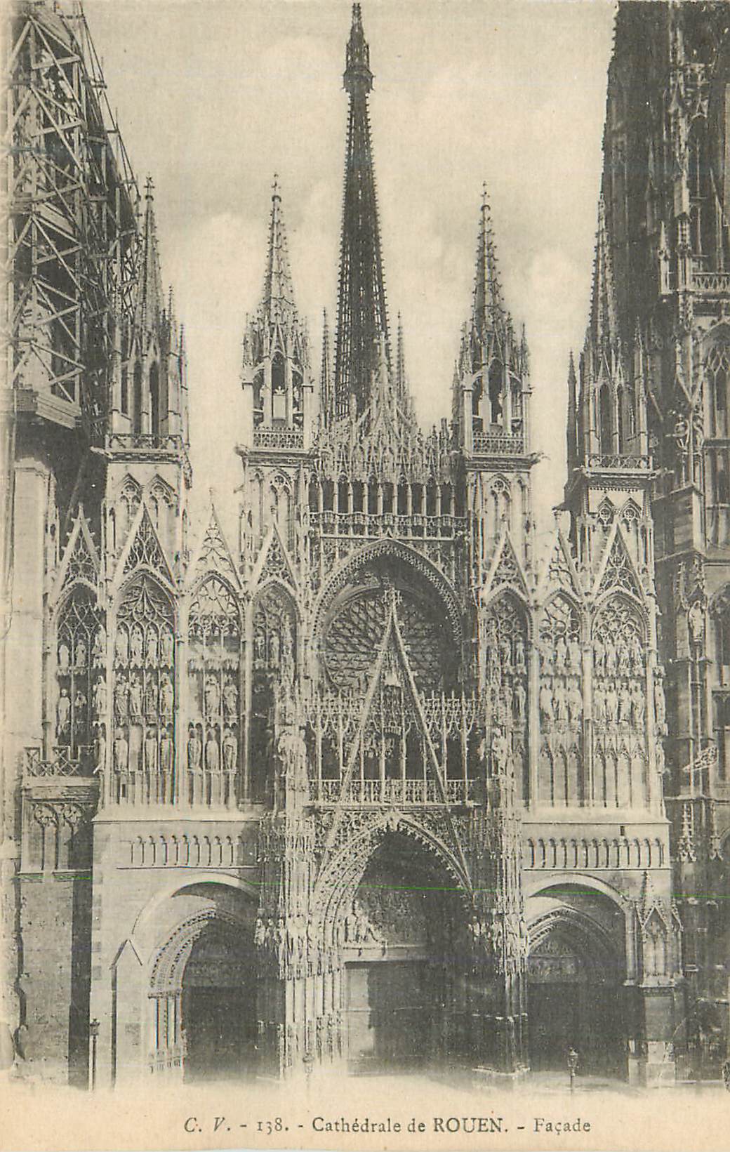 CPA La Cathedrale de Rouen Facade